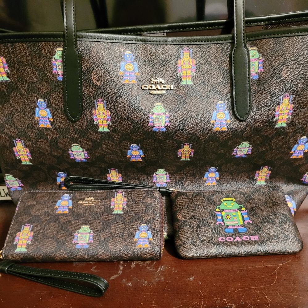 Authentic Coach set